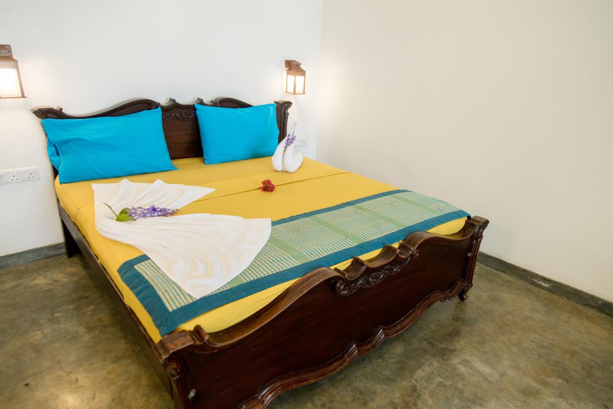 Sea Trails Bentota Hotel Exterior photo