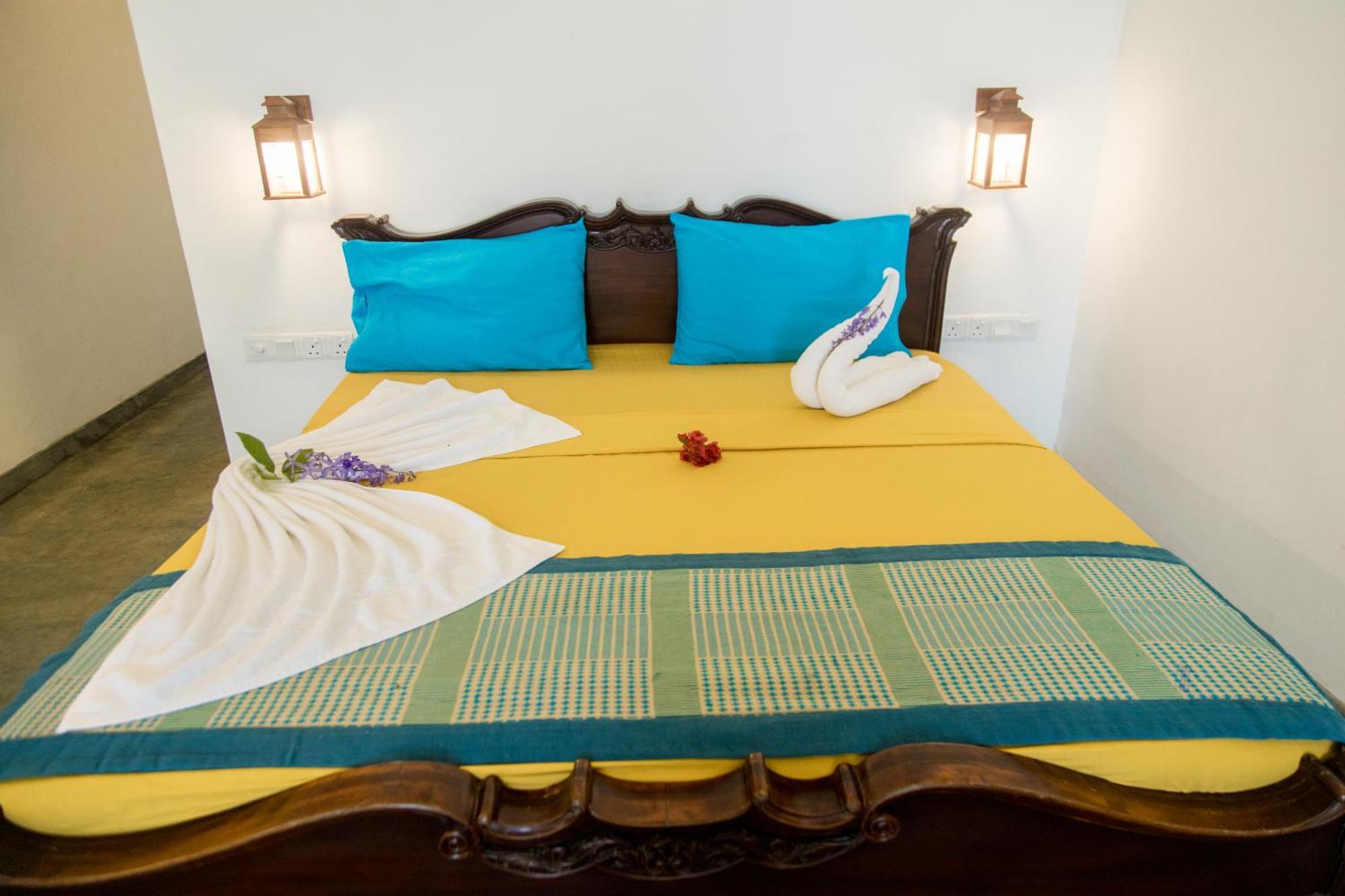Sea Trails Bentota Hotel Exterior photo