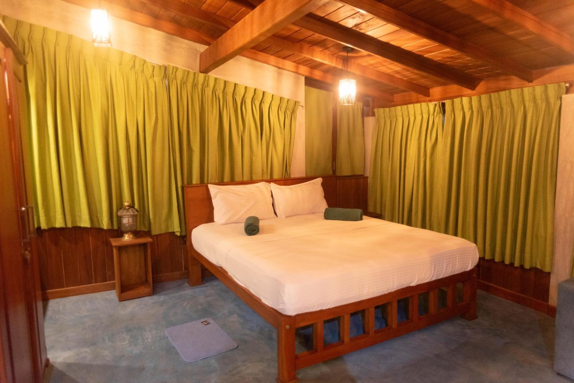 Sea Trails Bentota Hotel Exterior photo