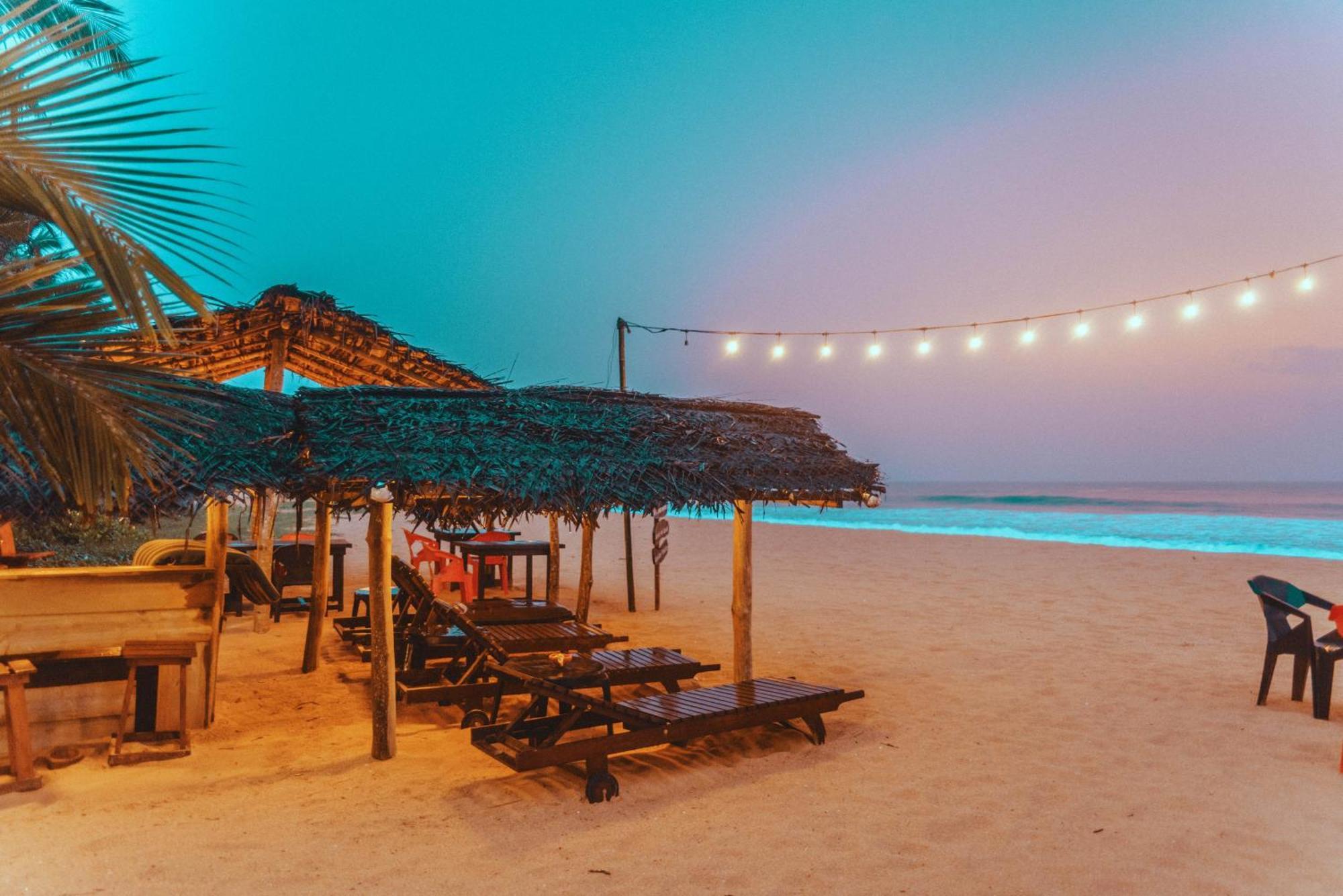 Sea Trails Bentota Hotel Exterior photo